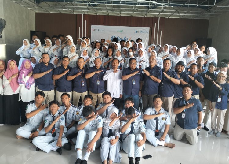 Pelindo Kenalkan Industri Kepelabuhanan di SMAN 3 Balikpapan