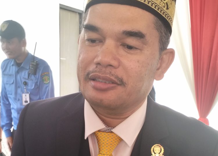 Segera Bentuk AKD Baru ! Hasanuddin Mas’ud Resmi Jabat Ketua Sementara DPRD Kaltim