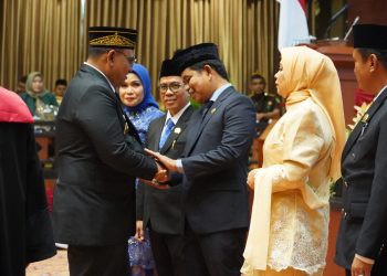 Pimpin DPRD Dilantik, Zainal Arifin Ajak Bersinergi Wujudkan PPU Berprestasi