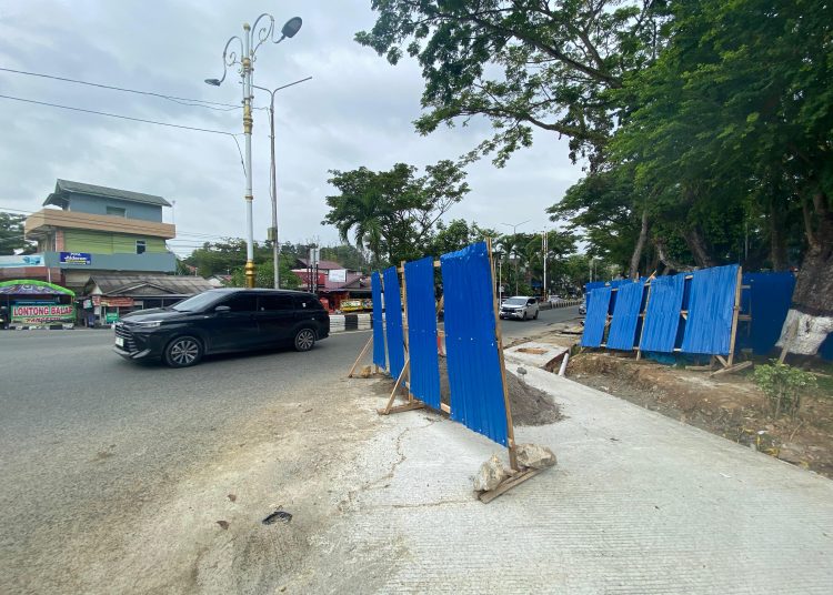 Atasi Banjir, Dinas PU Gaspol Perbaiki Drainase Jalan Ruhui Rahayu