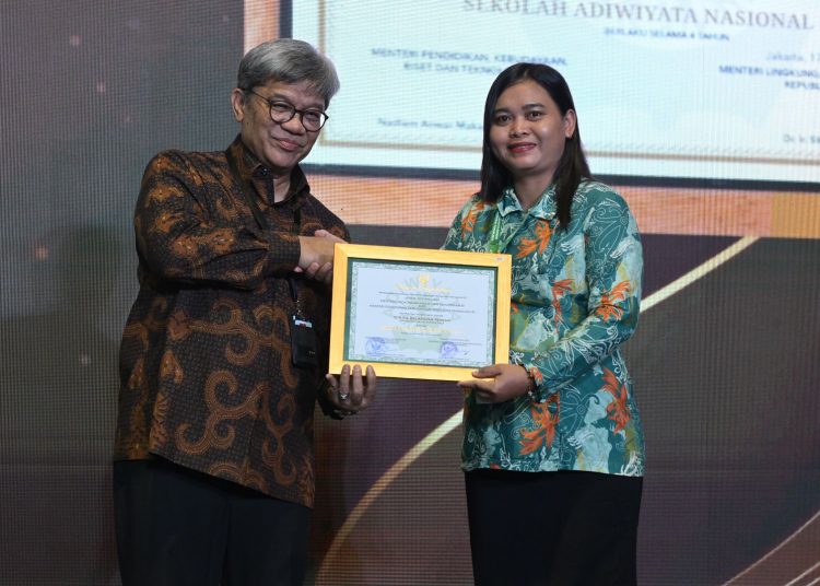 SDN 016 Balikpapan Tengah Raih Adiwiyata Nasional 2024