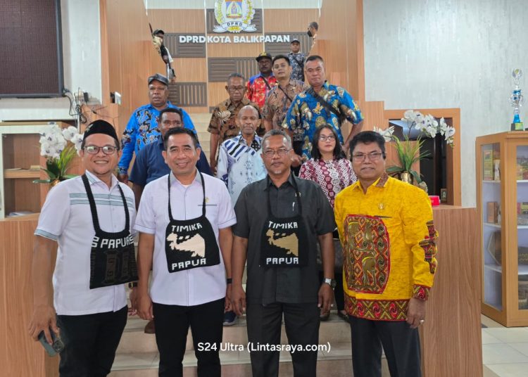 Kunker ! Bapemperda Mimika Adopsi Pengelolaan Sampah hingga Parkir Balikpapan