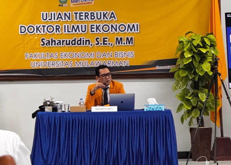 Sukses Raih Doktor, Saharuddin Angkat Isu SDM Global