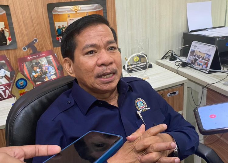 DPRD Balikpapan Kritik Pelayanan Publik, Minta Camat Bertindak