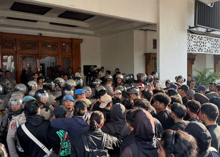 Mahasiswa Protes Anggaran, DPRD Balikpapan Siap Sampaikan ke Pusat