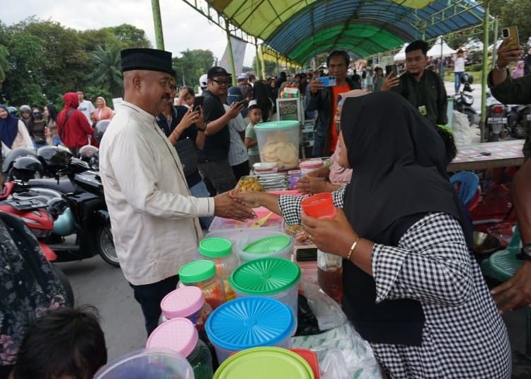 Resmi Dibuka! Pasar Ramadan Kukar, Pusat Takjil yang Bikin Ngiler