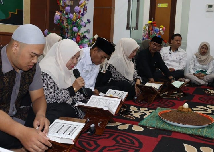 ASN Kukar Khusyuk dalam Khotmil Qur’an, Wujudkan Birokrasi Berbasis Spiritual