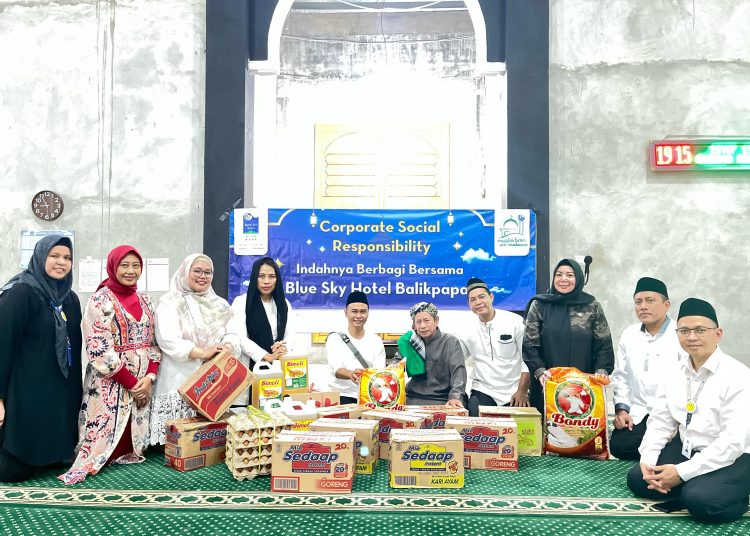 Berkah Ramadan ! Blue Sky Hotel Balikpapan Berbagi di Yayasan Jamiatul Islamiyah