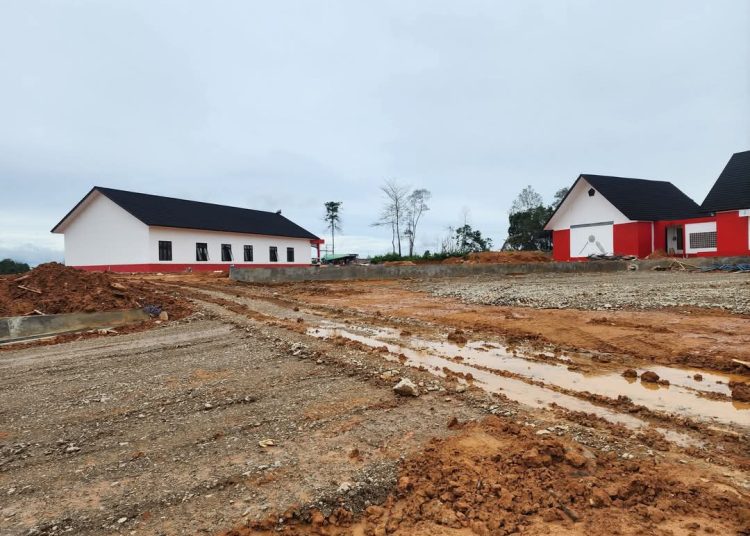 Sudah 95 Persen ! Diprediksi Pertengahan 2025 Kantor Kecamatan Kota Bangun Darat Segera Difungsikan