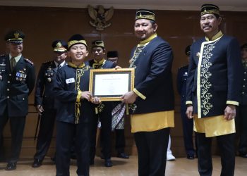 HUT ke-23 PPU, Mudyat Noor Serahkan 60 Penghargaan Kelompok dan Perorangan Berprestasi 