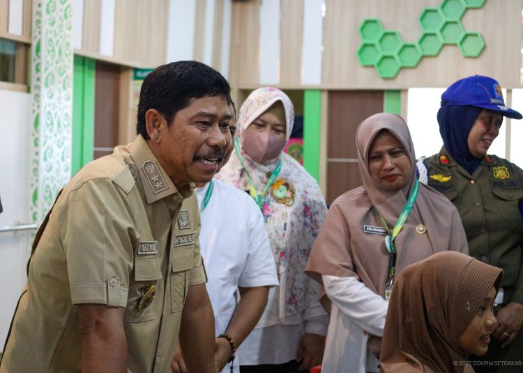 Sidak UPT Puskesmas Petung, Waris Muin Minta Seluruh Petugas Memperhatikan Kedisiplinan