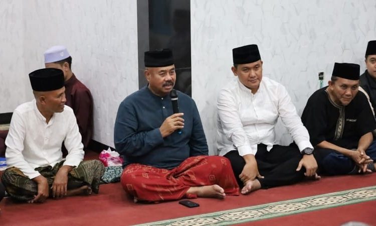 Bupati Kukar Safari Subuh di Musholla Al Mubarok, Ajak Jamaah Makmurkan Masjid