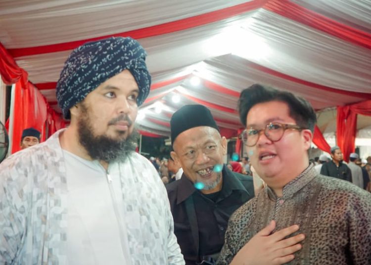 Rendi Gelar Bukber Bersama Warga di Rumah Orangtuanya