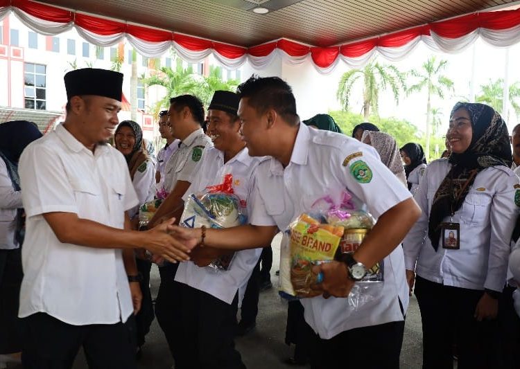 Semarak Lebaran, Ratusan ASN Kukar Dapat Bingkisan Spesial