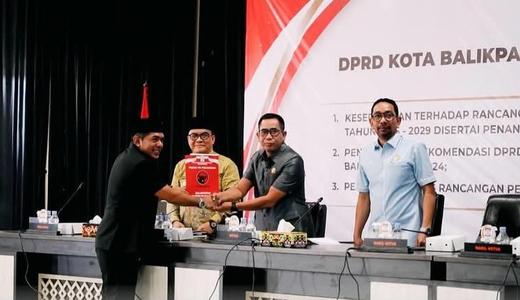 Fraksi PDIP Tuntut Perbaikan PAD, Pendidikan, dan Air Bersih