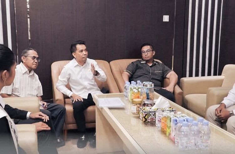 Alwi : Duta Lingkungan Harus Jadi Agen Perubahan Nyata