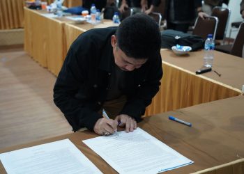 PLN UIP KLT Tegaskan Komitmen ESG untuk Transisi Energi