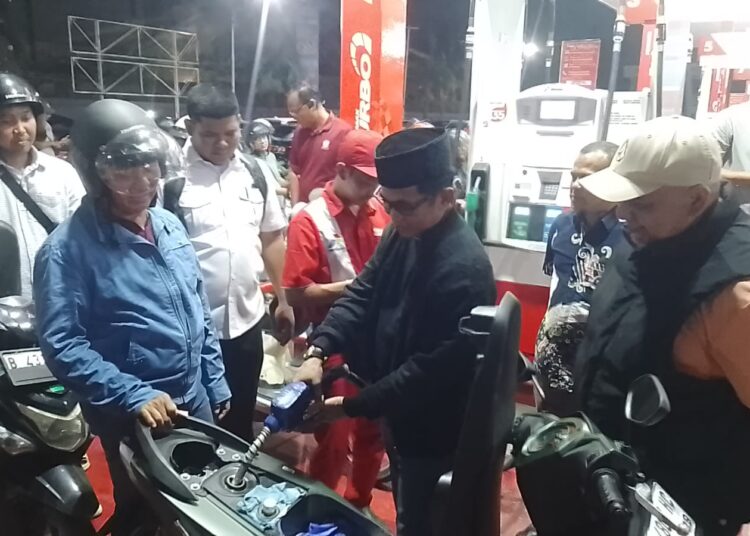 Turun Langsung ! Wali Kota Balikpapan Pastikan SPBU Tetap Beroperasi 24 Jam