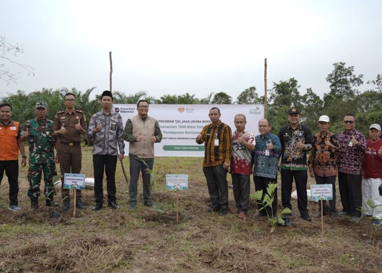 PLN Gaungkan Semangat Merdeka Lewat 1.000 Pohon Aren