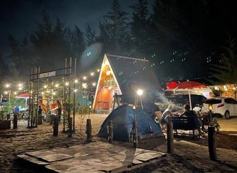Pantai Manggar Bertransformasi, Kini Hadir dengan Amphitheater dan Camping Ground Modern