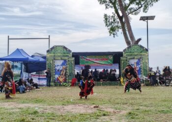 Gebyar Budaya Hidupkan Pantai Manggar dengan Energi Tradisi