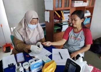 Puskesmas Manggar saat melakukan skrining