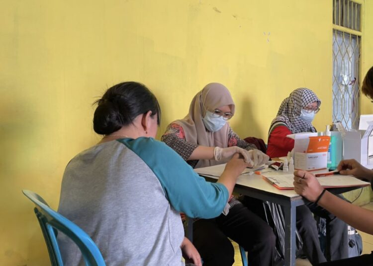 VCT Mobile Puskesmas Manggar di tempat hiburan