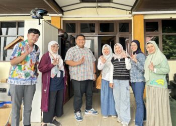 Tim Drop In Center (DIC) aktif memberikan layanan skrining dan konseling bagi komunitas, termasuk kelompok yang rentan