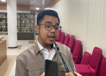 Nelayan Manggar Keluhkan Serpihan Batu Bara di Laut, DPRD Diminta Turun Tangan