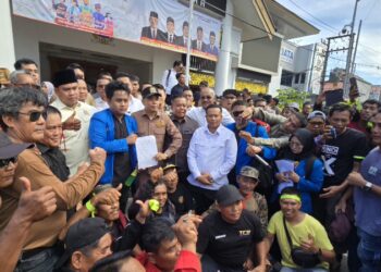 Ratusan Sopir Truk Demo Kelangkaan Solar, DPRD Balikpapan Akan Tempuh Jalur Pusat