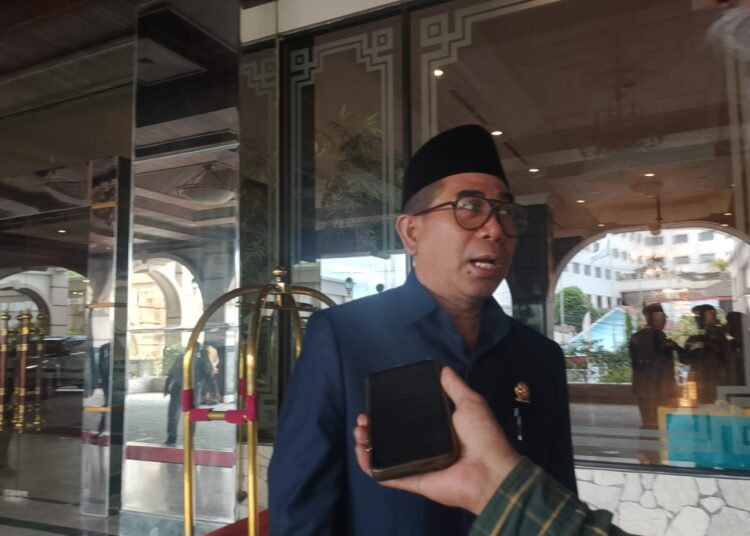 DPRD Balikpapan Hentikan Sementara Paripurna Akibat Polemik Agenda