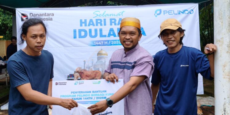Ratusan Warga dan Pensiunan Terima Daging Kurban dari Pelindo Group Balikpapan