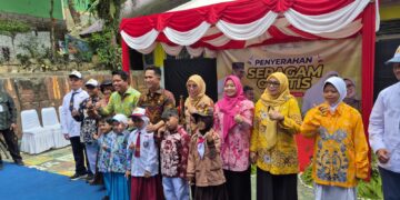 Pemkot Balikpapan Mulai Distribusikan 150 Ribu Seragam Sekolah Gratis untuk Tahun Ajaran 2026/2027