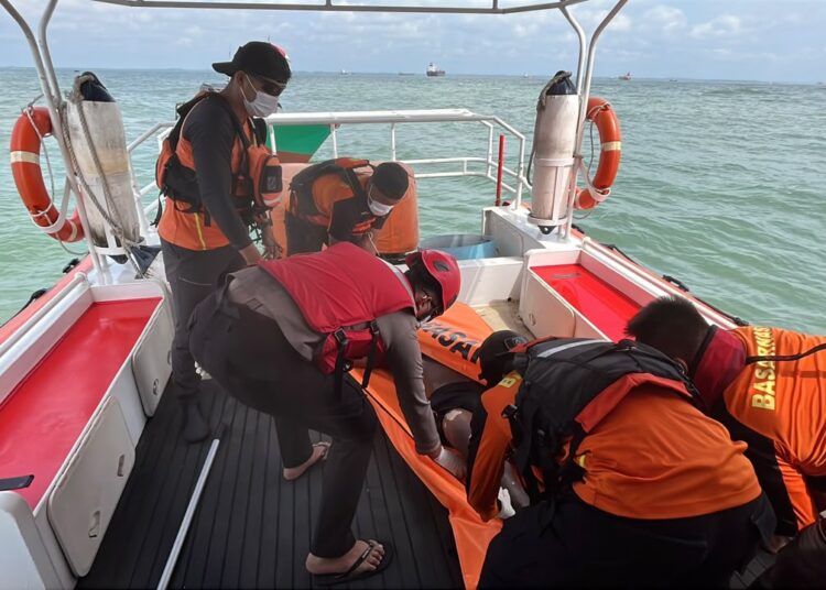 Tiga Hari Dicari, Penumpang KM Bukit Siguntang Ditemukan Meninggal di Perairan Balikpapan