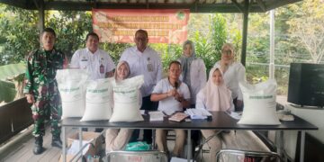 Bantuan Beras Tiga Bulan Tuntas Disalurkan ke Warga Baru Ulu
